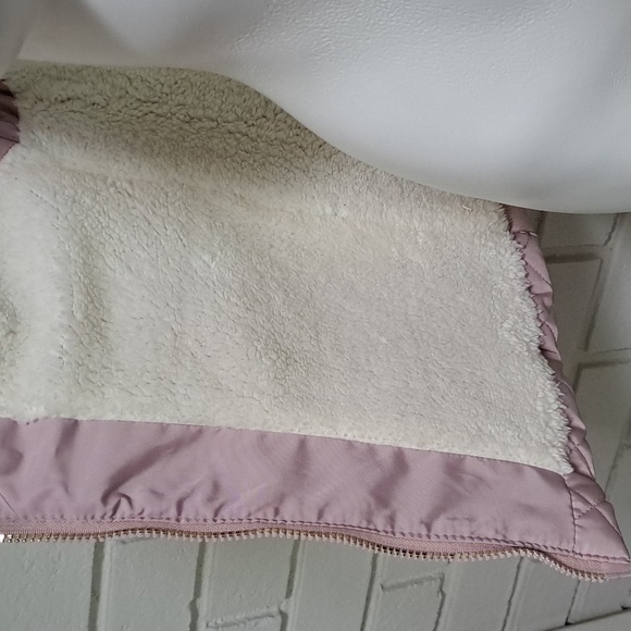 Cavalini Purplish Pink Sleeveless Hooded Fuzzy Lined Jacket. Size Small NWOT - Picture 8 of 12